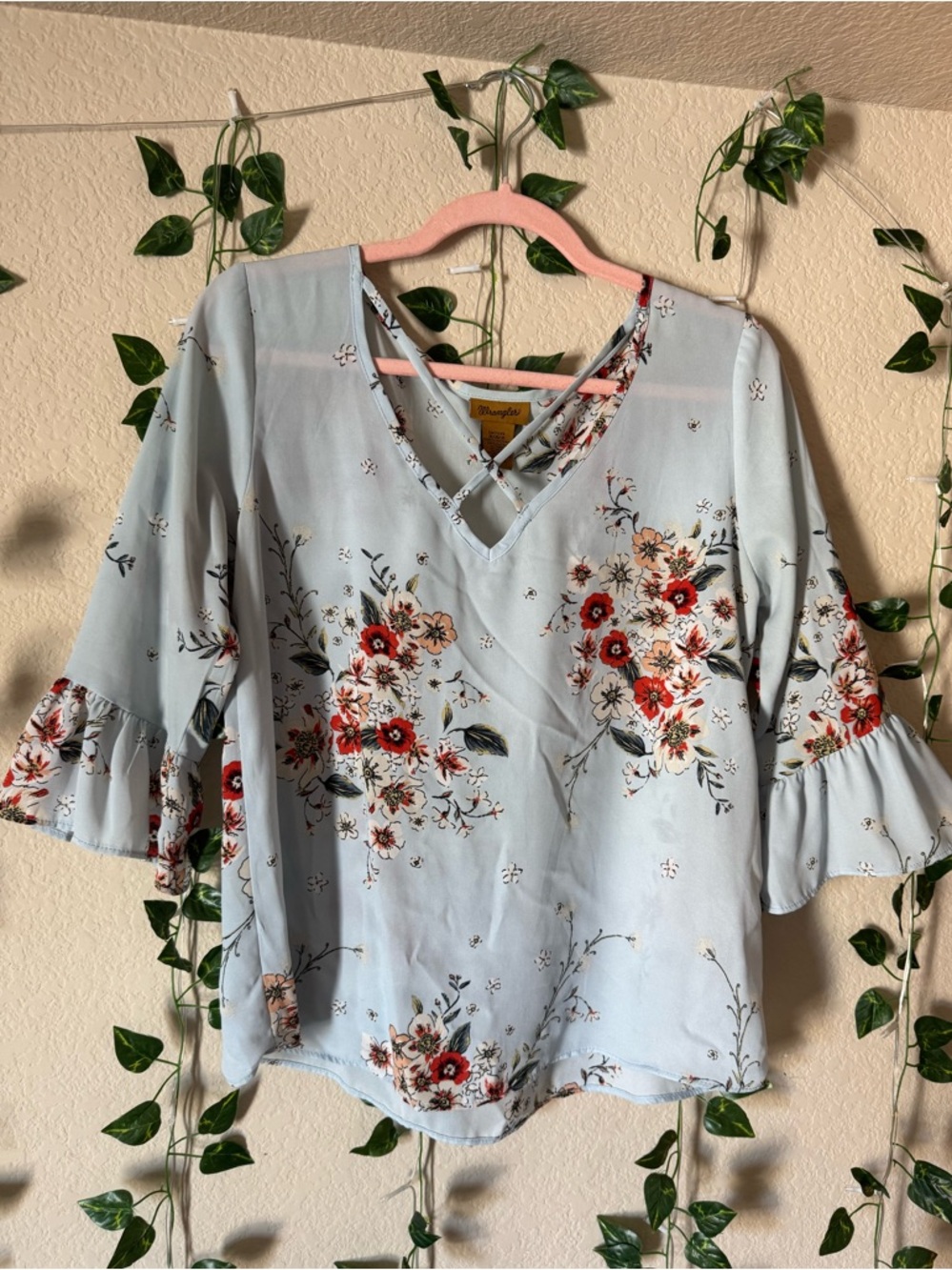 Wrangler Rodeo Western Blue Floral Bell Sleeve Top